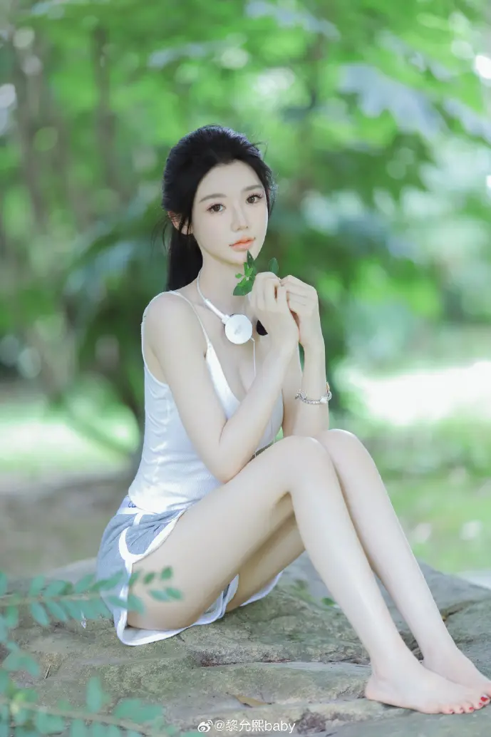 彩信业务量对比图表